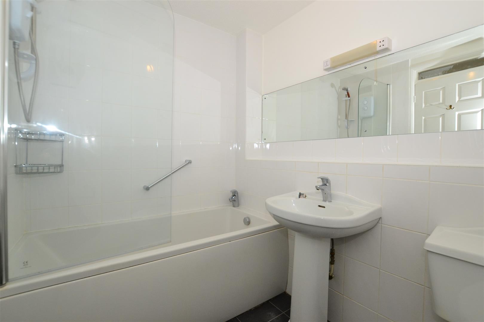 Balmore Park Caversham Flat for sale in Reading