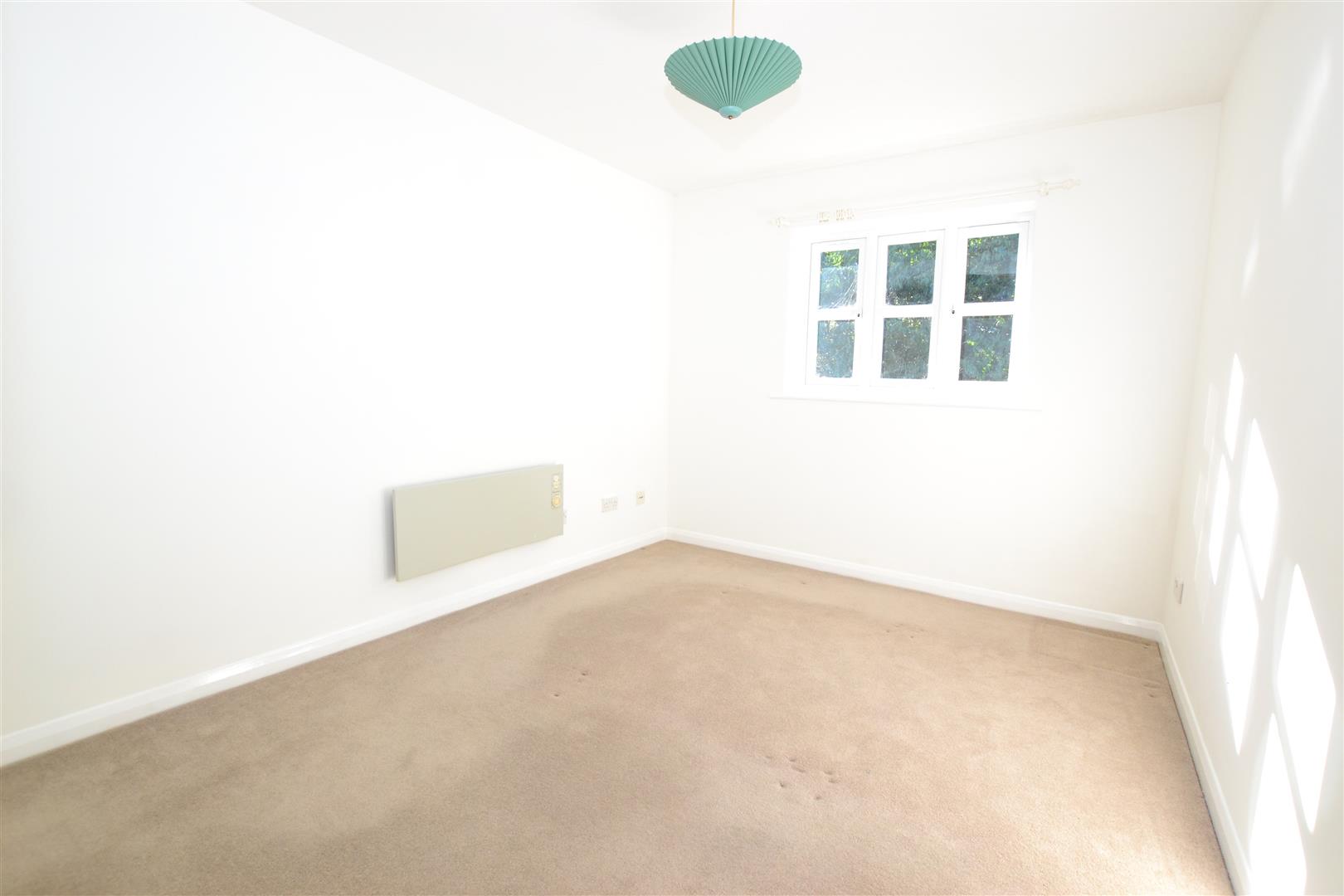 Balmore Park Caversham Flat for sale in Reading