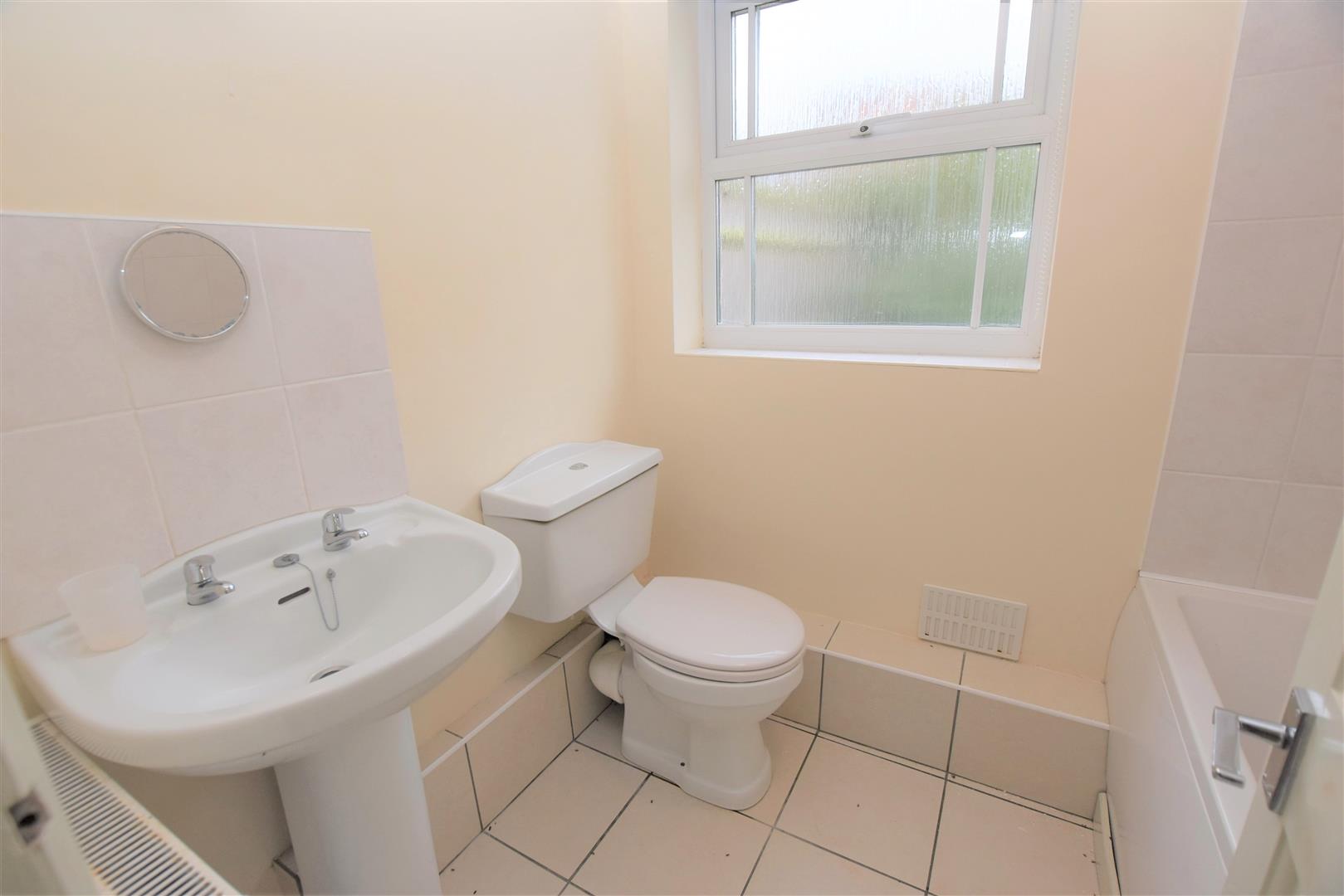 Hemdean Road Caversham Flat to let in Reading