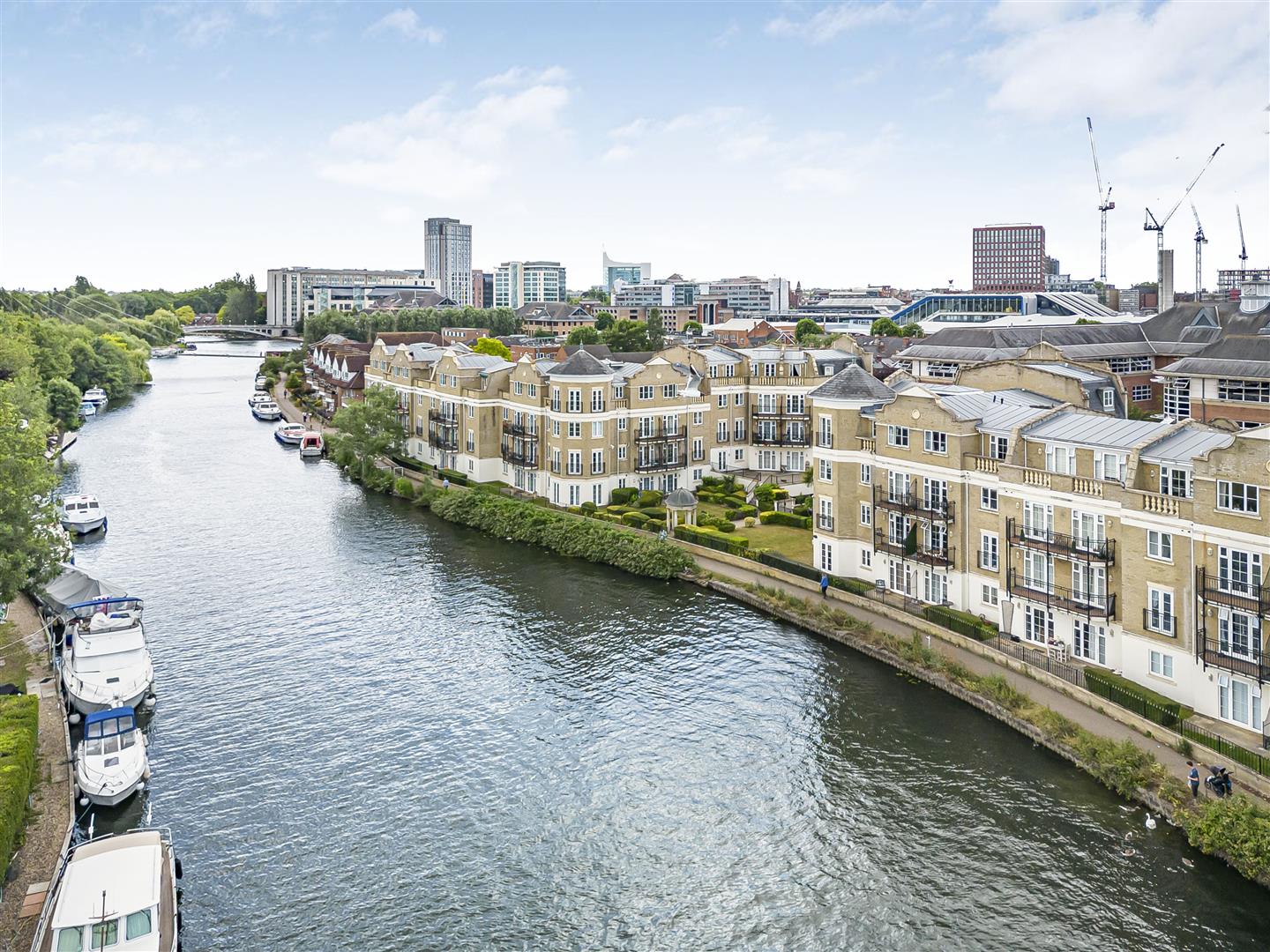 Regents Riverside Brigham Road Apartment for sale in Reading