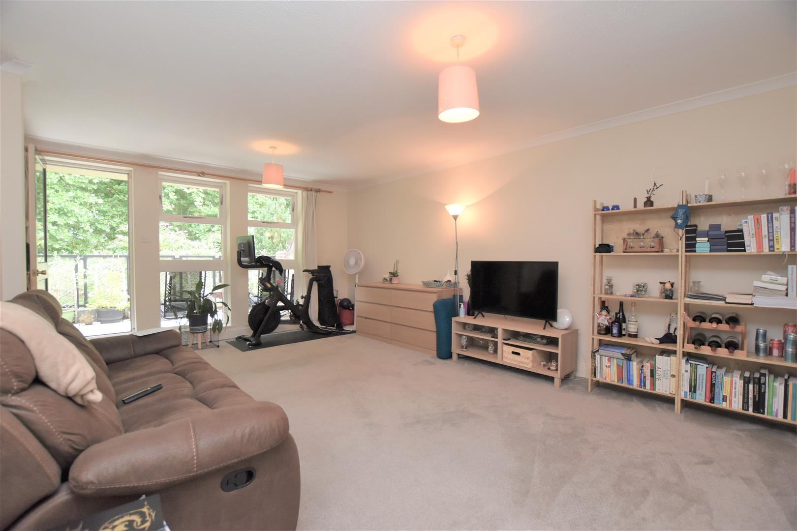 Kingfisher Place Kings Meadow Road Flat to let in Reading