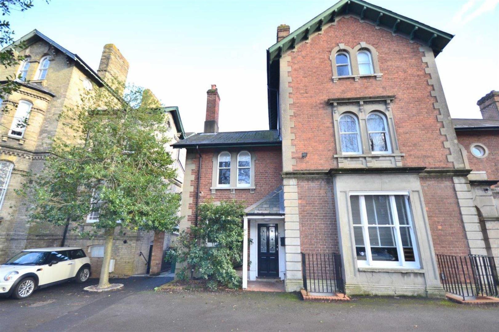 9 Kendrick Road  house to let in Reading