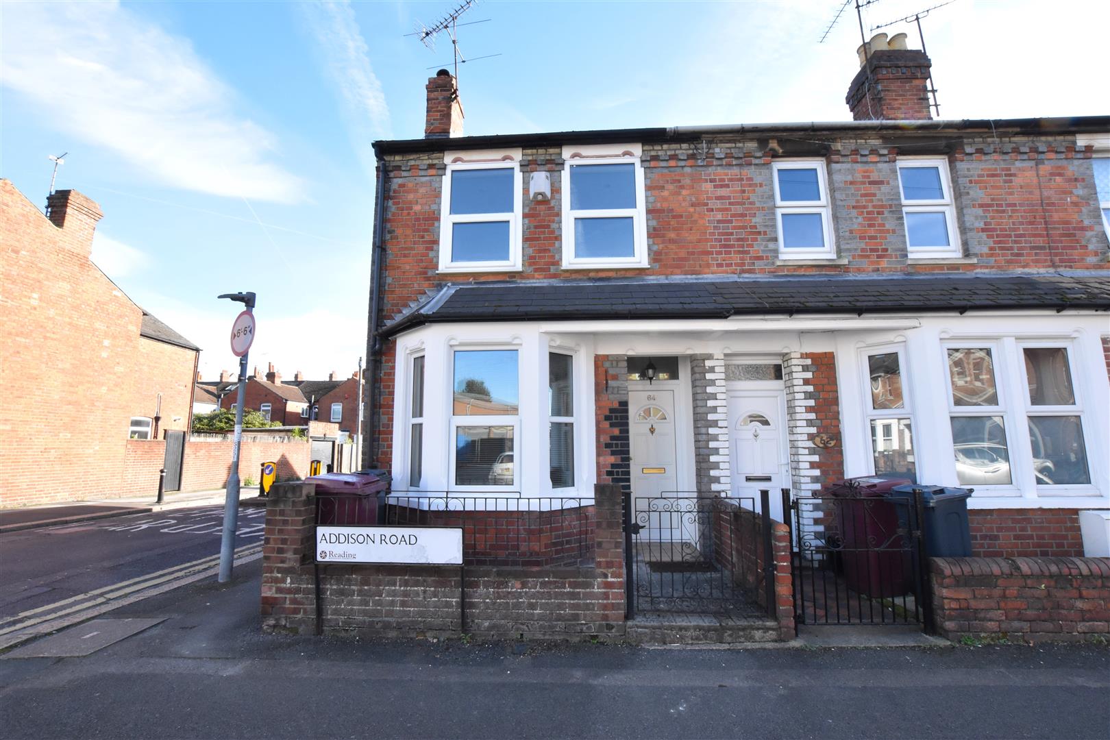 Addison Road  house to let in Reading