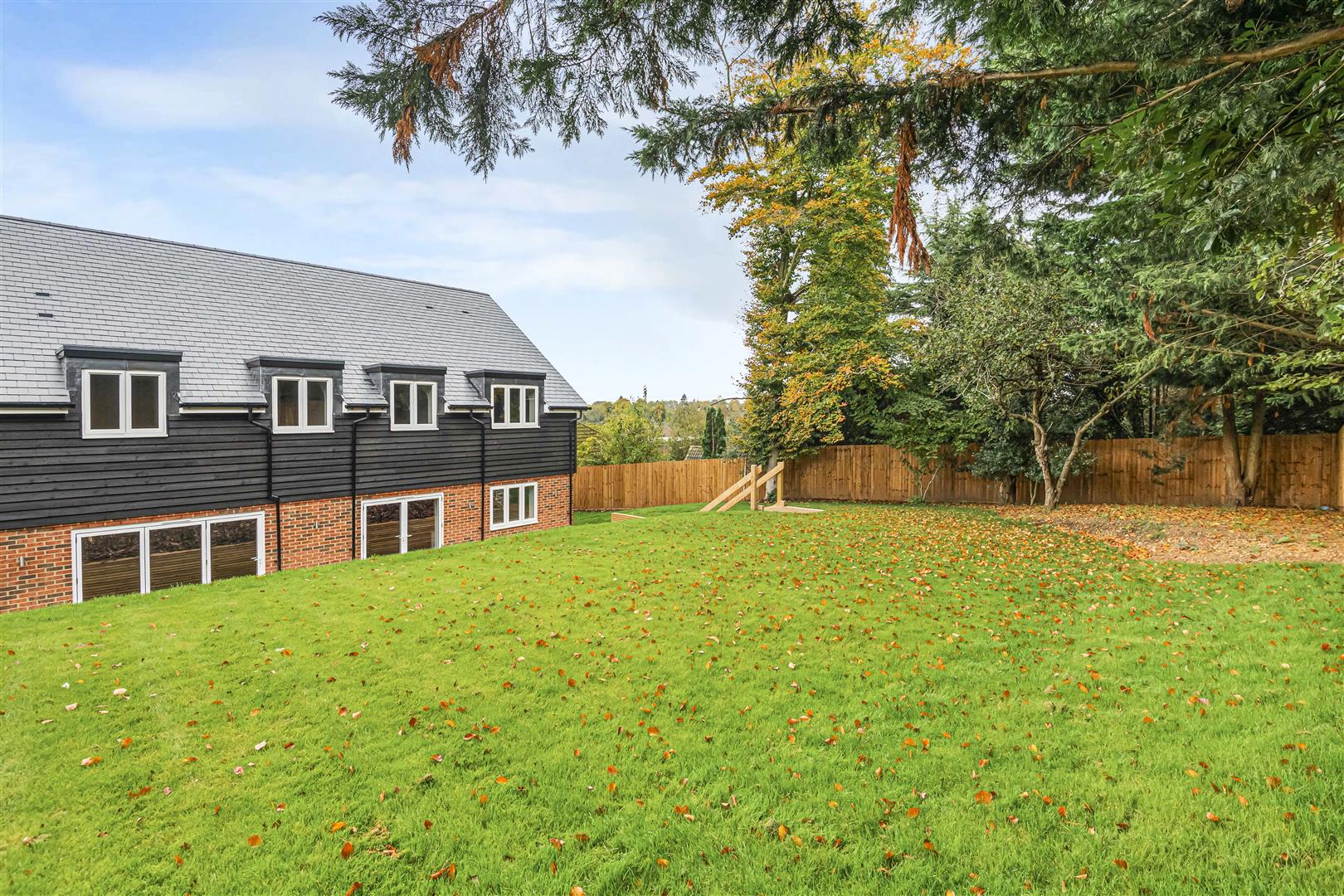 Gravel Hill Emmer Green house for sale in Reading