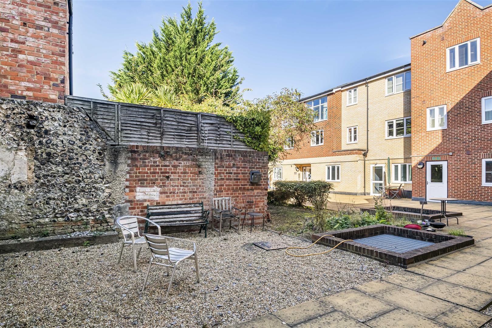 East View Place East Street Flat for sale in Reading