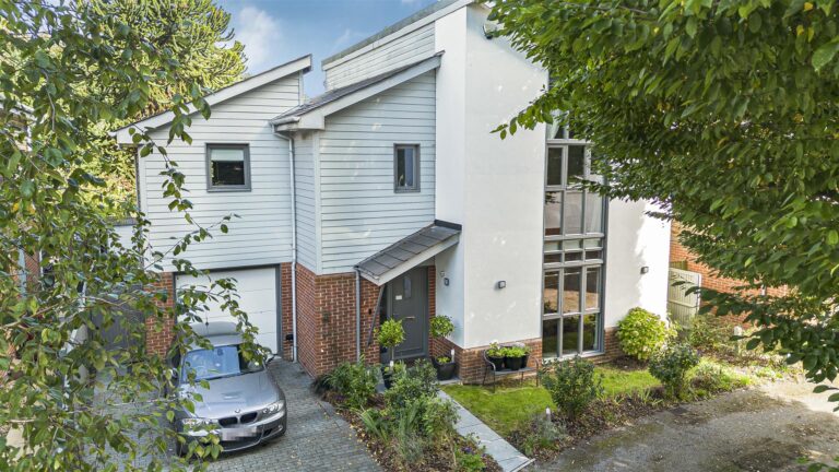 Hornbeam Close, Caversham Heights, Reading