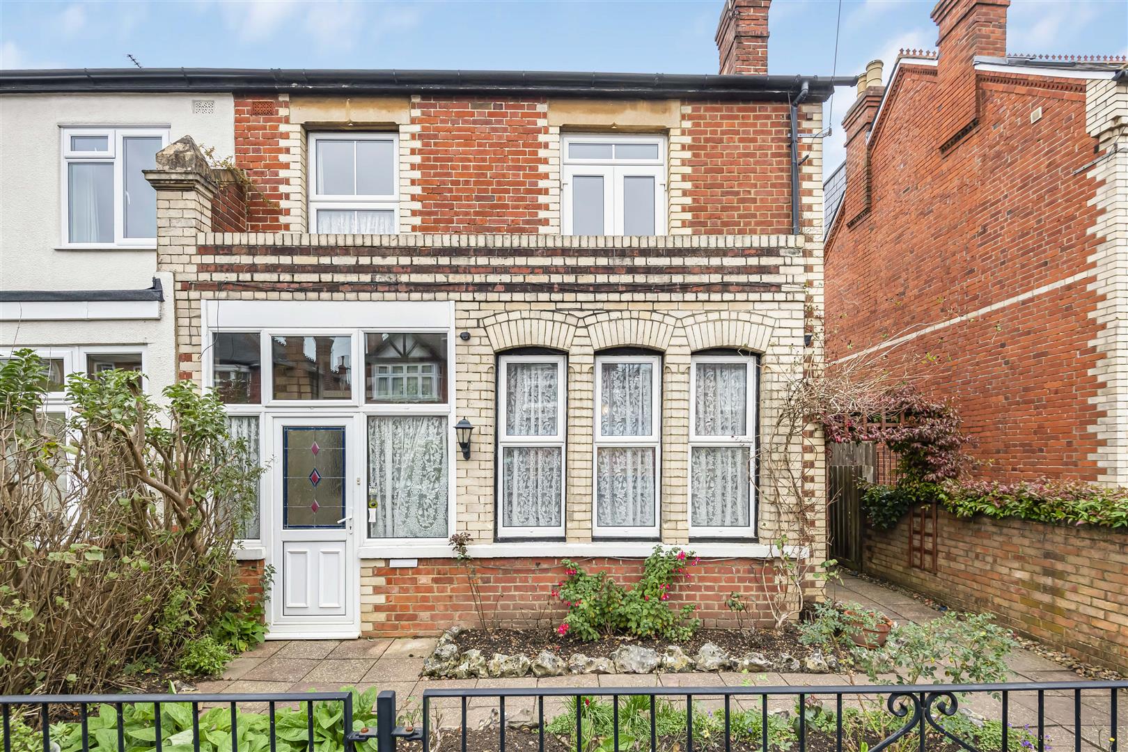 Matlock Road Caversham house for sale in Reading